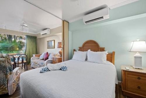 Caribbean Beach — Guest room