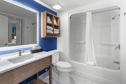 Caribbean Resort And Villas — Bathroom