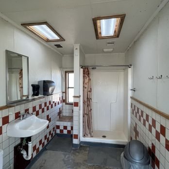 Carlsbad KOA — Bathroom