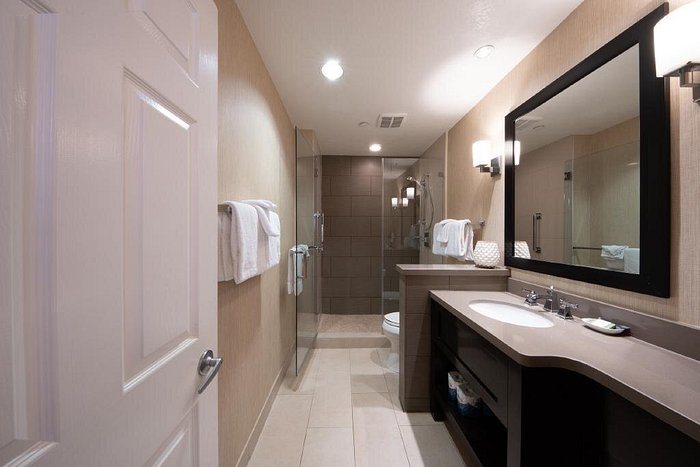 Carlsbad RV Park and Campground — Bathroom