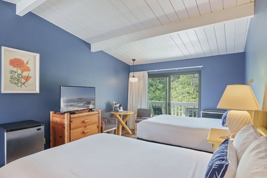 Carmel River Inn and Cottages — Guest room