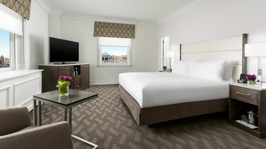 Carruth House — Guest room