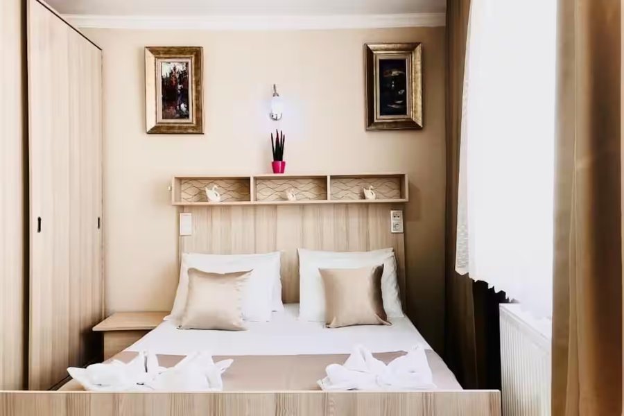 Carvan Hotel Istanbul — Guest room