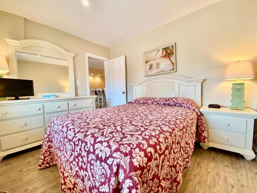 Casa Blanca Resort — Guest room