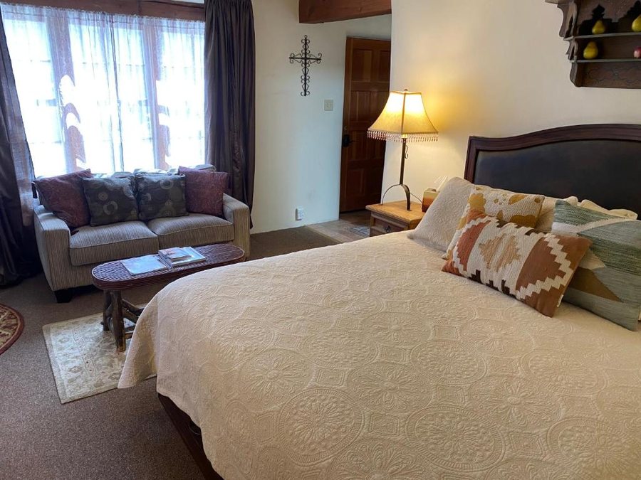 Casa de Tres Lunas — Guest room