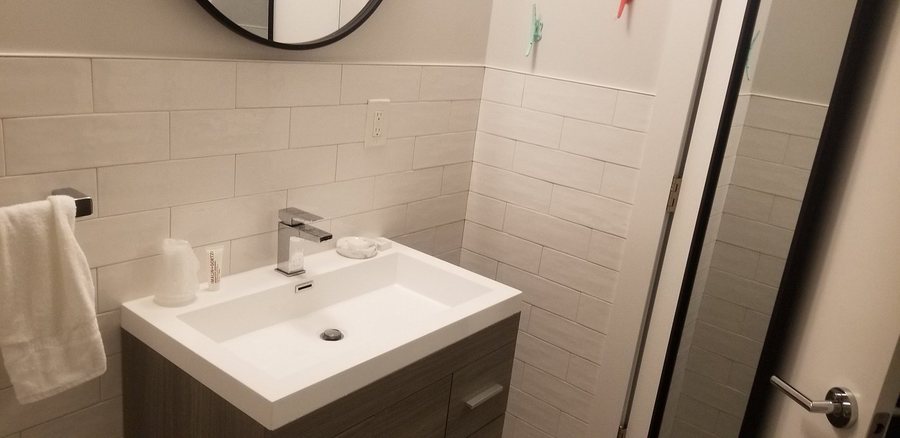 Casa Del Mar — Bathroom