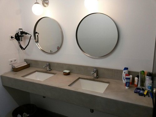 Casa Jam Barcelona Barcelona Catalonia — Bathroom