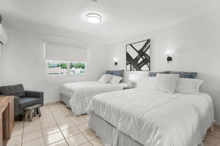 Casa Placita Hotel — Guest room
