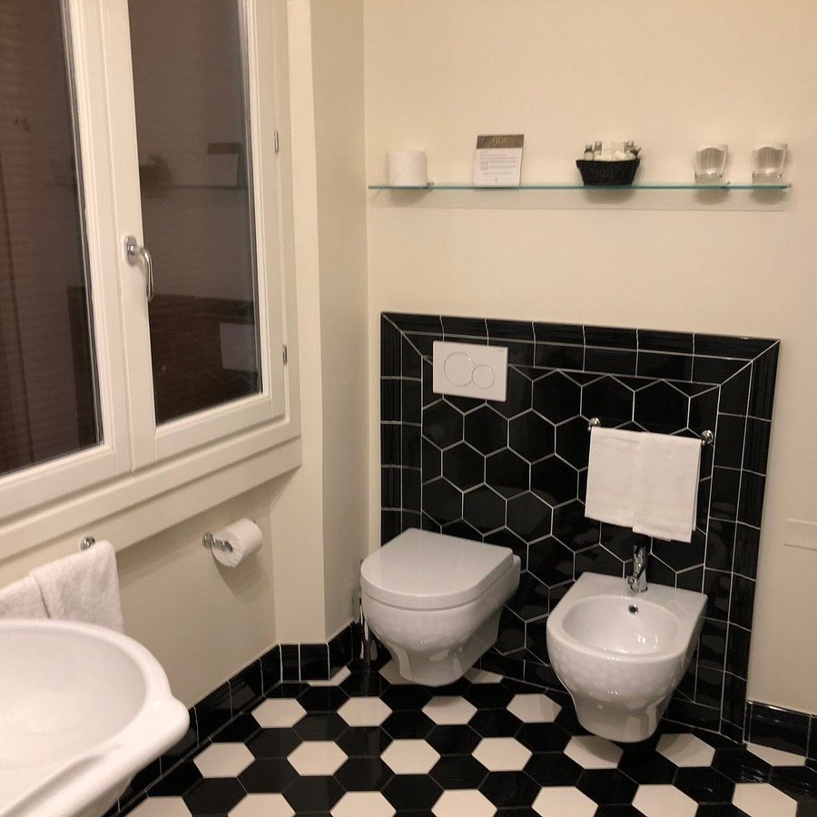 Casa Rovai Guest House — Bathroom