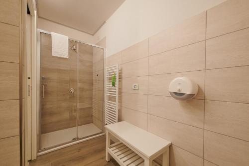 Casa Santo Nome di Gesu — Bathroom