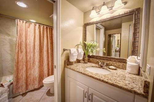 Casa Ybel Resort — Bathroom