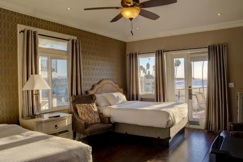 Casablanca Inn On The Beach — Guest room
