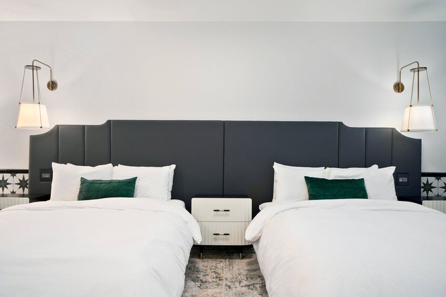 Casablanca Inn — Guest room