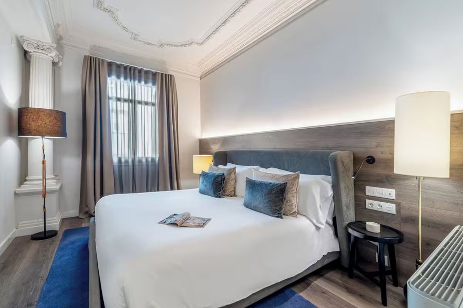 Casagrand Luxury Apartments Barcelona Barcelona Catalonia — Guest room