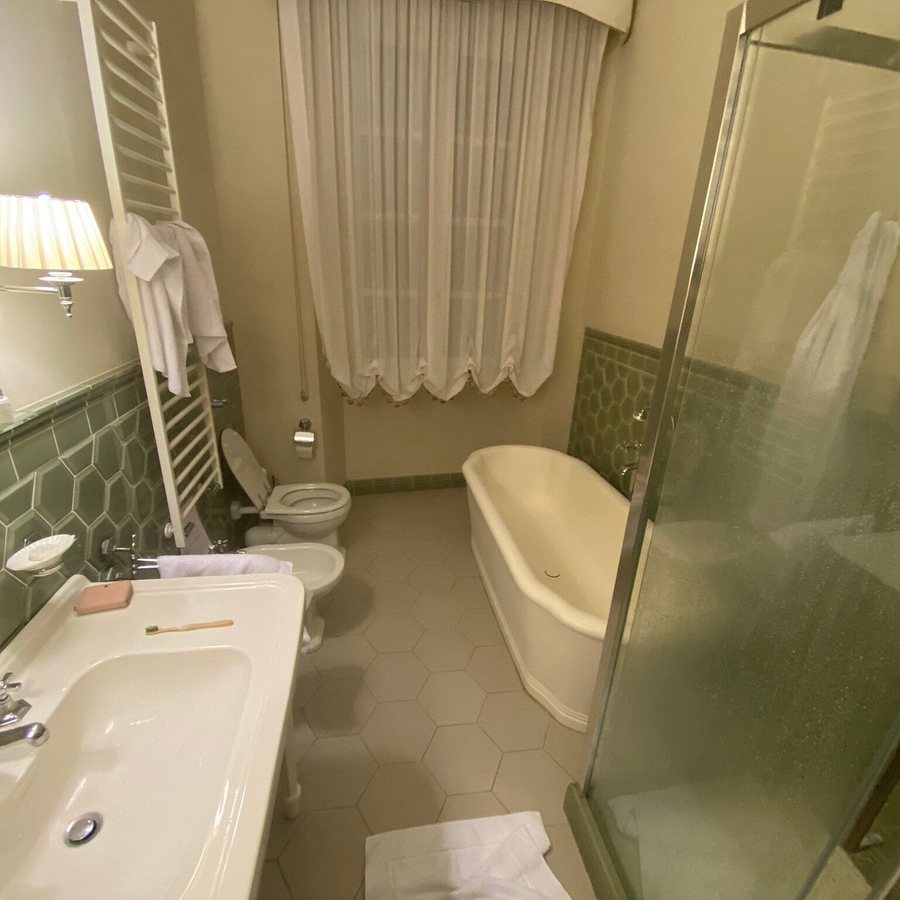Casale dei Cento Acri — Bathroom