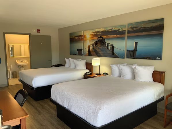 Casey Jones RV Park — Guest room