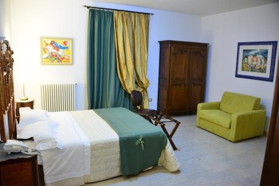 Castello Monaci — Guest room