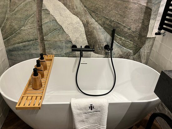 Castilla Termal Brihuega — Bathroom