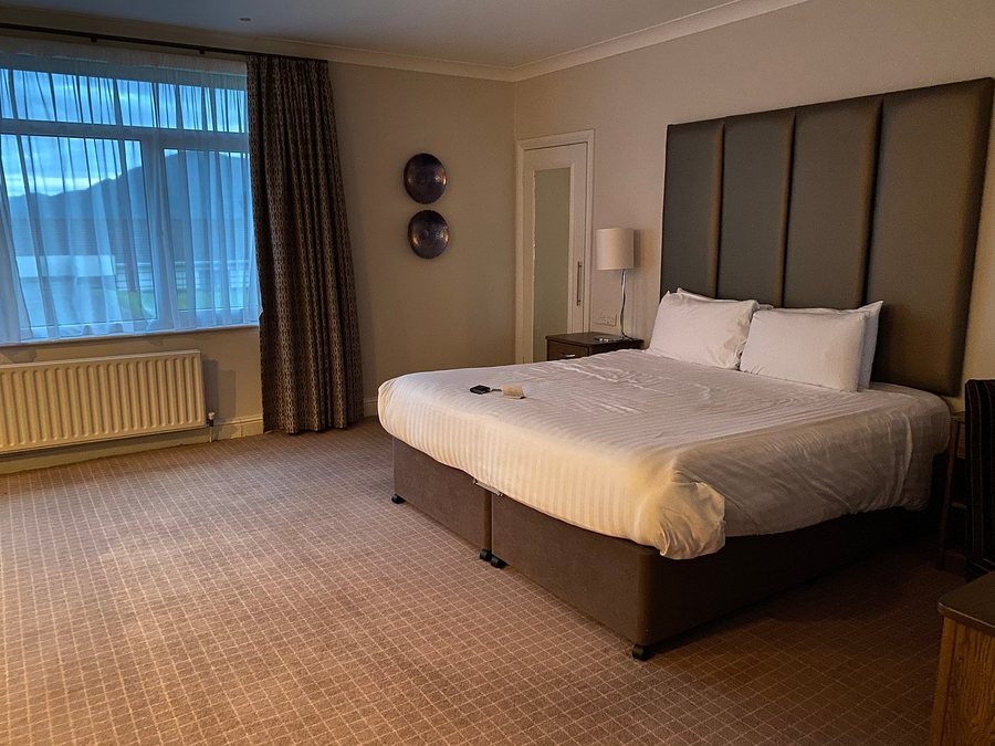 Castlerosse Park Resort — Guest room