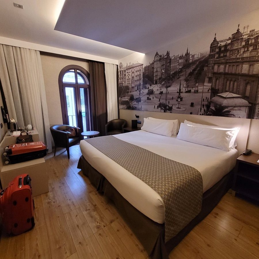 Catalonia Born Barcelona Catalonia — Guest room