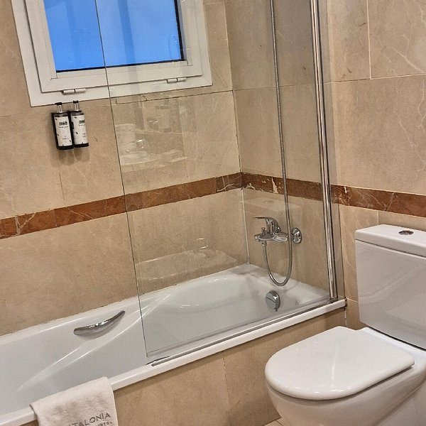 Catalonia Gracia Barcelona Catalonia — Bathroom