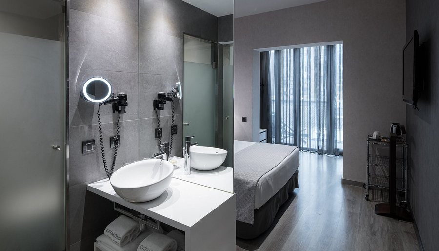 Catalonia Gran Via BCN Barcelona Catalonia — Bathroom