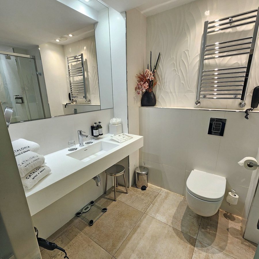 Catalonia Magdalenes Barcelona Catalonia — Bathroom