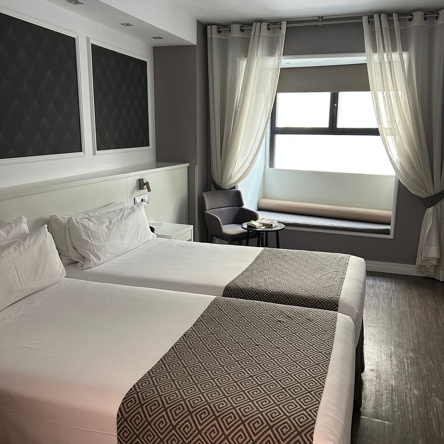 Catalonia Magdalenes Barcelona Catalonia — Guest room