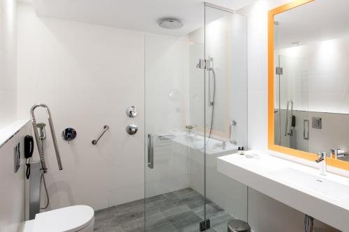 Catalonia Mikado Barcelona Catalonia — Bathroom