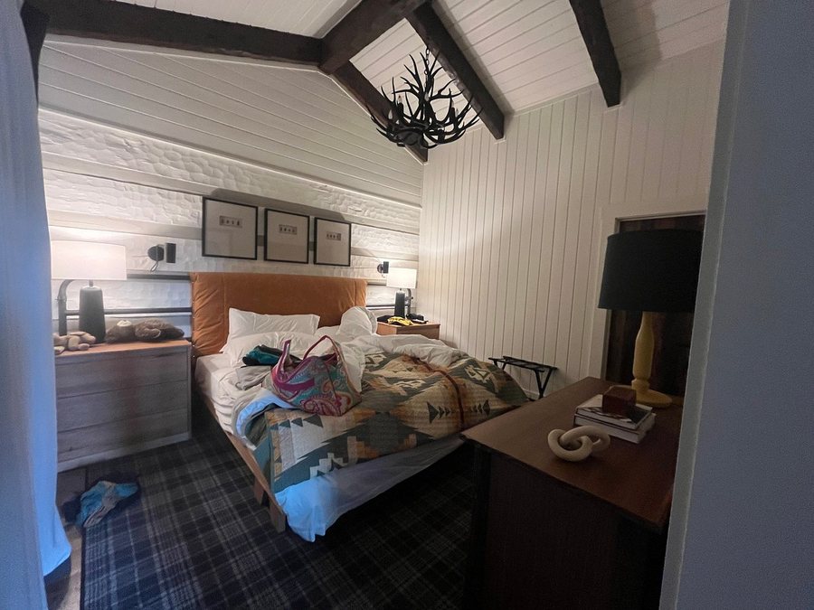 Cataloochee Ranch — Guest room