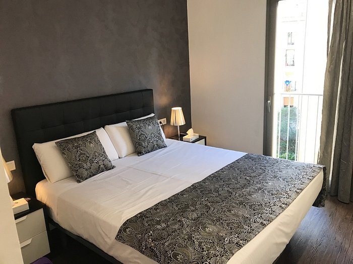 Catedral Bas Apartments by Aspasios Barcelona Catalonia — Guest room