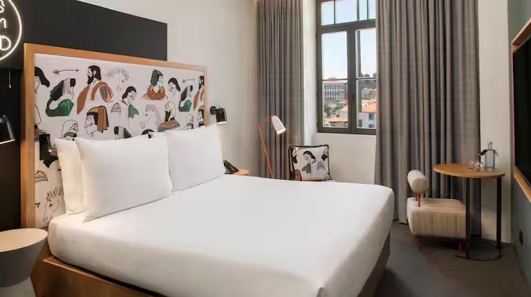 Cathedral Design Apartments — Guest room