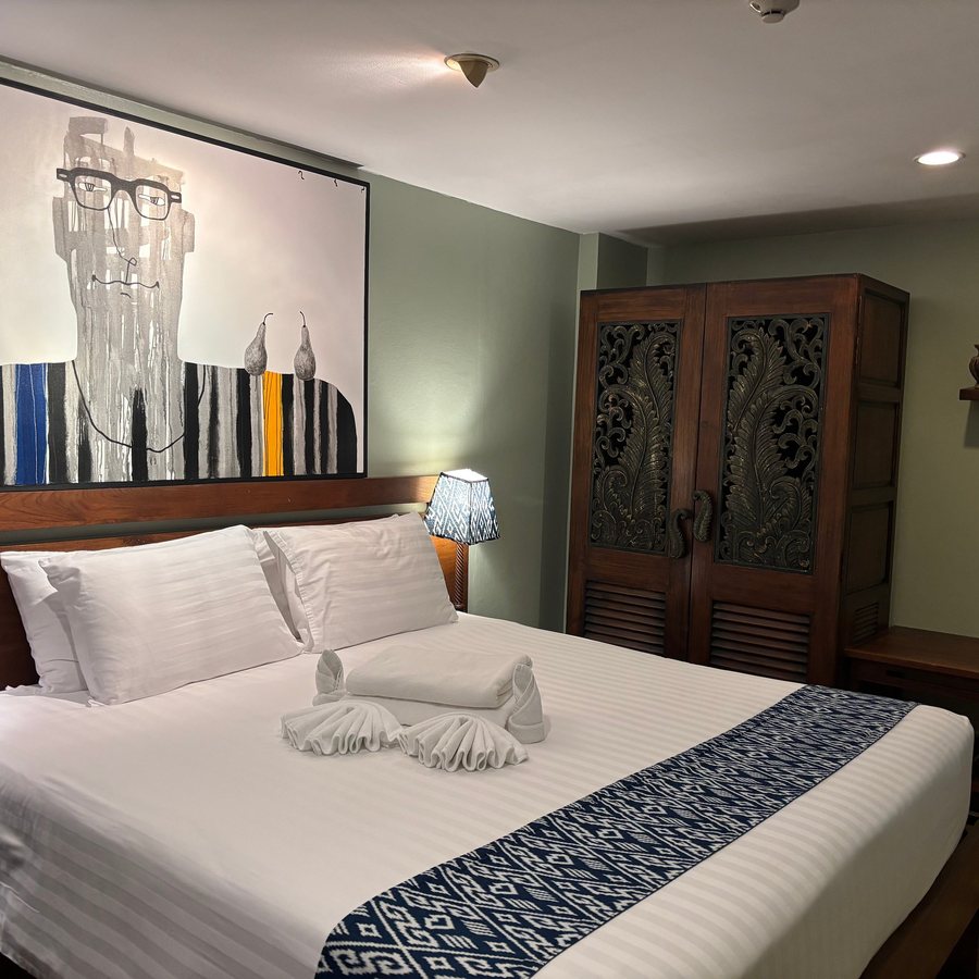 CC s Hideaway — Guest room