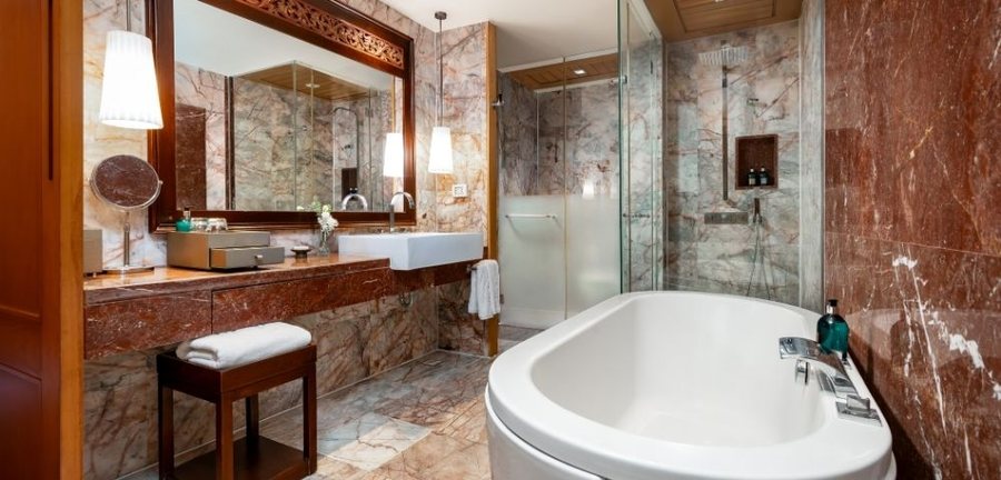 Centara Grand Beach Resort Phuket — Bathroom