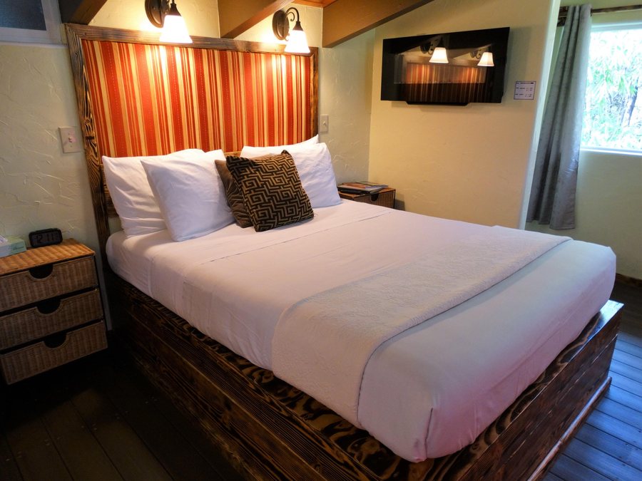 Chalet Kilauea — Guest room