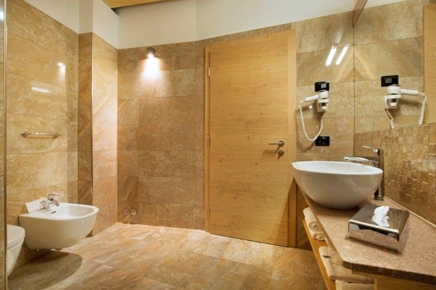 Chalet Marcora — Bathroom