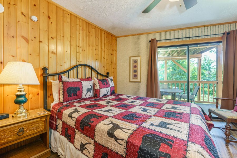 Chalet Village — Guest room