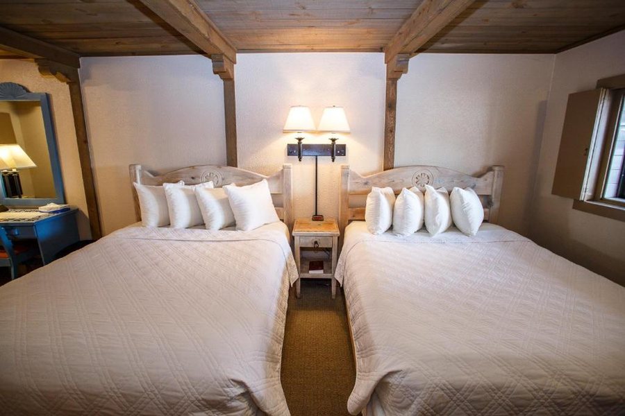 Chama Trails Inn — Guest room