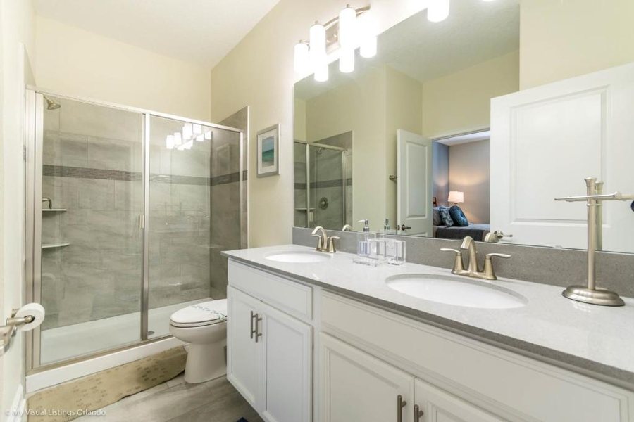 Champions Gate Resort — Bathroom