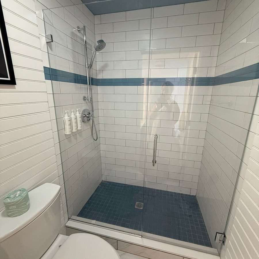 Champlin s Marina Resort — Bathroom