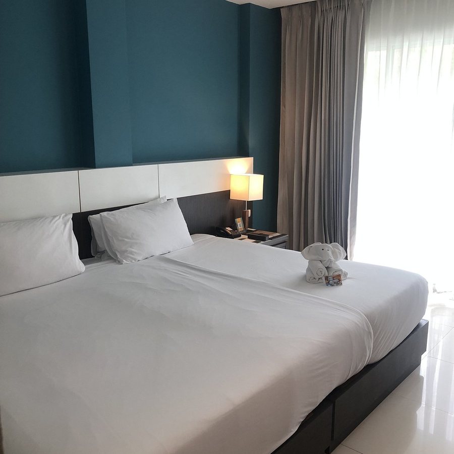 Chanalai Hillside Resort — Guest room