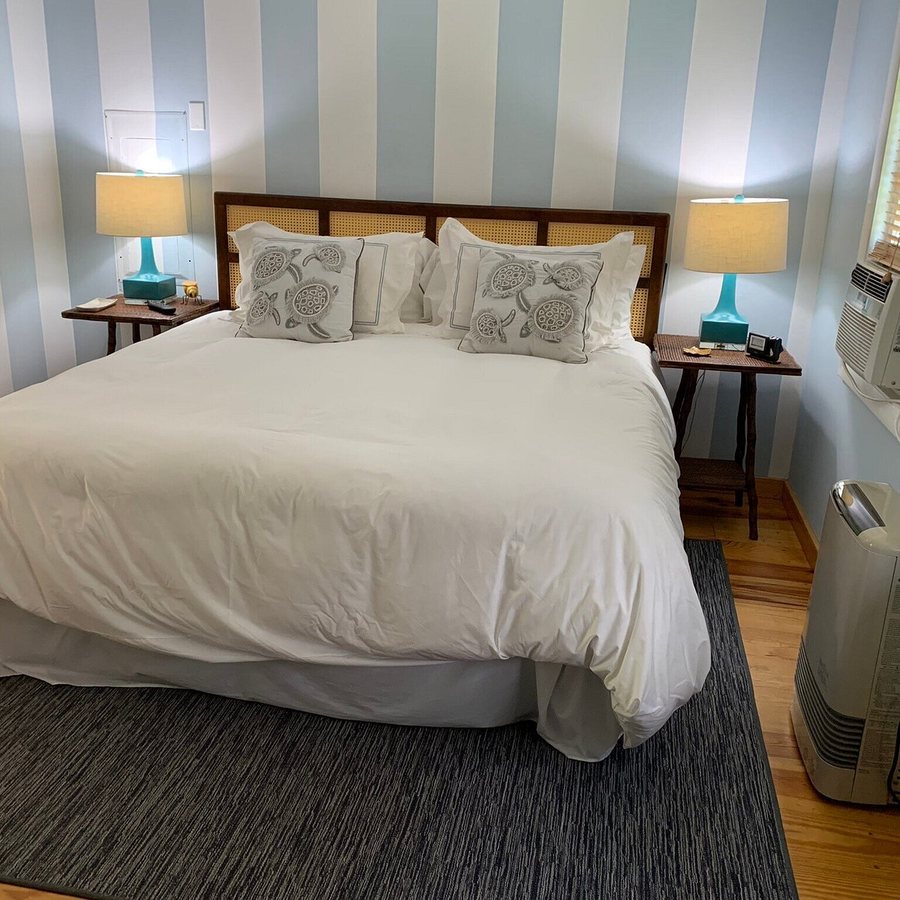 Charles Charles — Guest room