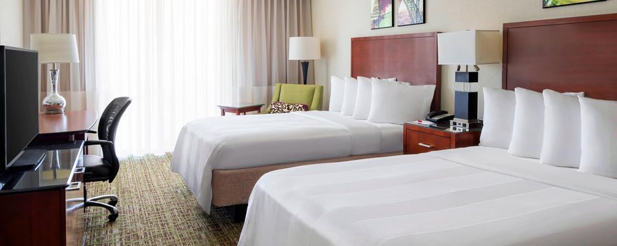 Charleston Marriott Town Center — Guest room