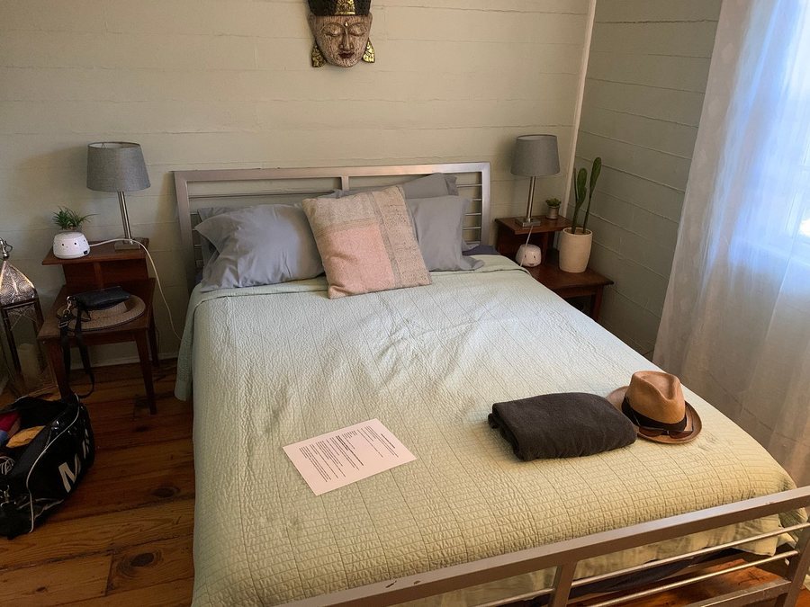 Charleston s NotSo Hostel — Guest room