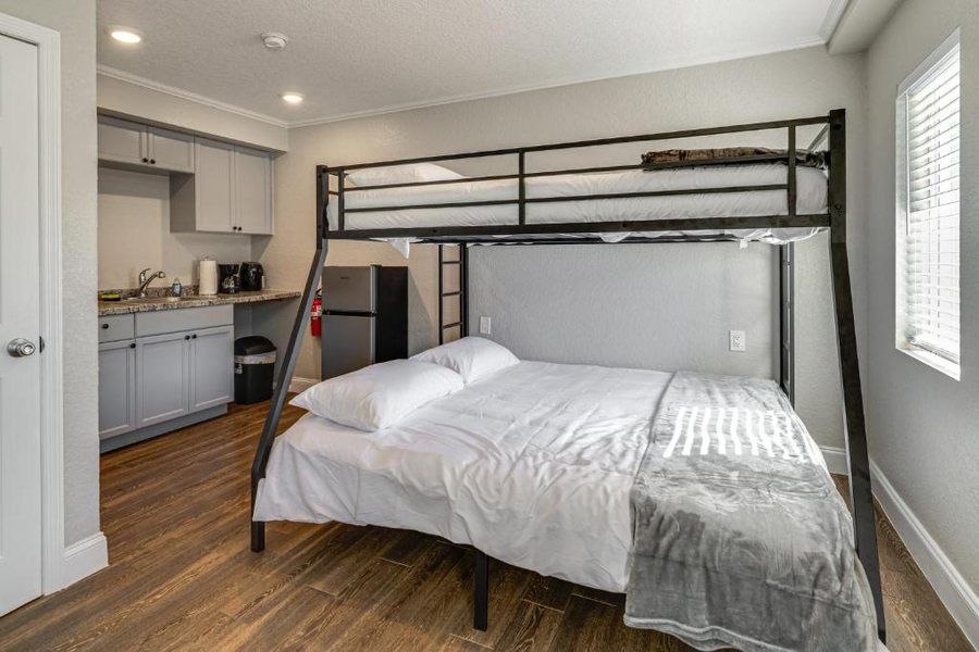 Chassahowitzka River Campground — Guest room