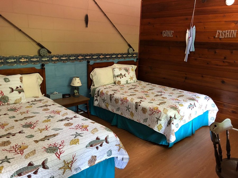 Chateau Lodge — Guest room