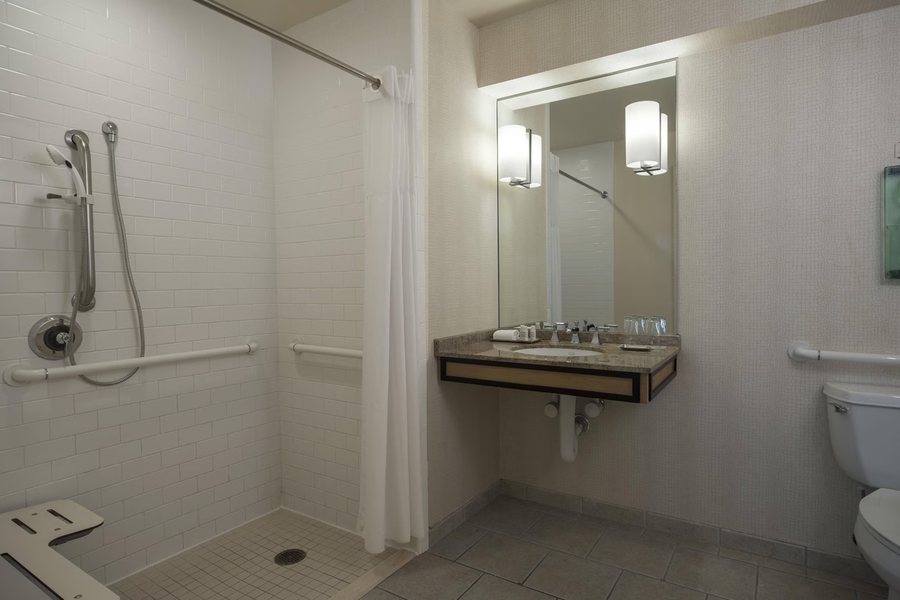 Chateau Orleans — Bathroom