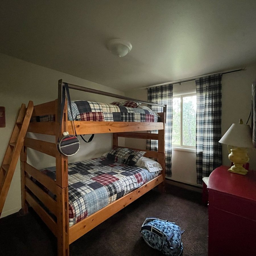 Chateau Rouge — Guest room
