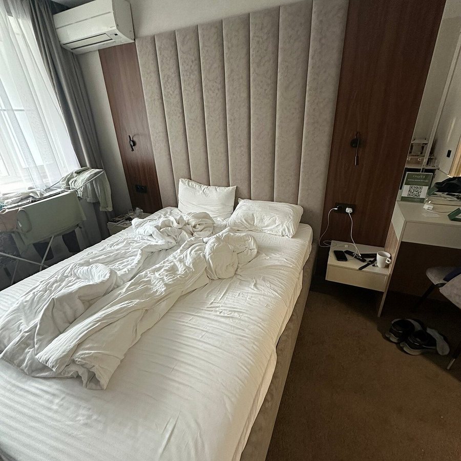 Chayka Resort Hotel — Guest room