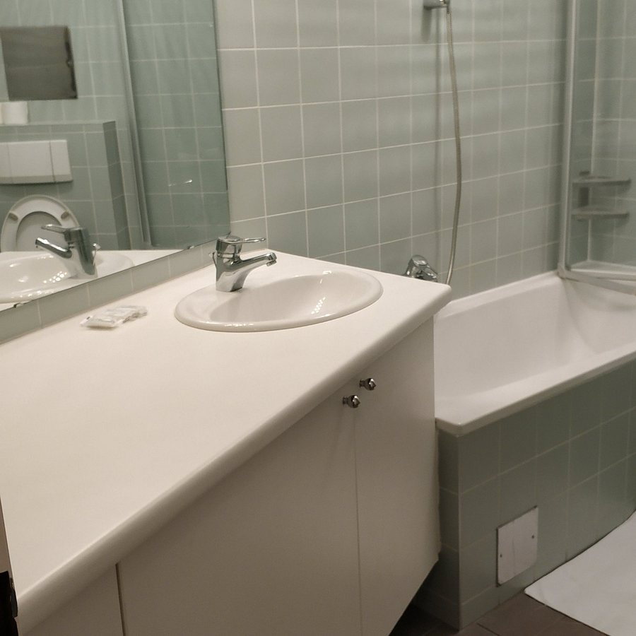 CheckVienna Apartmenthouse Vienna — Bathroom